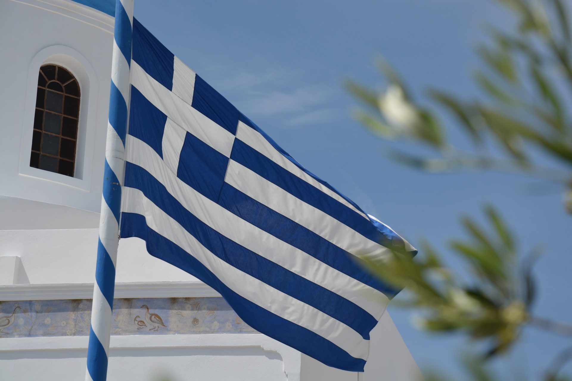 اقامت از طریق خودحمایتی یونان برای فرزندان تا چه سنی قابل اقدام می باشد؟